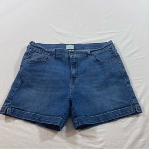 Levi’s 515 Shorts woman’s 12 Denim Blue jean pockets zipper 4” inseam shorts